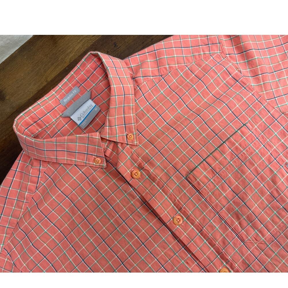 Columbia Sportswear Regular Fit Casual Button Up Short Sleeve Shirt Men's Medium